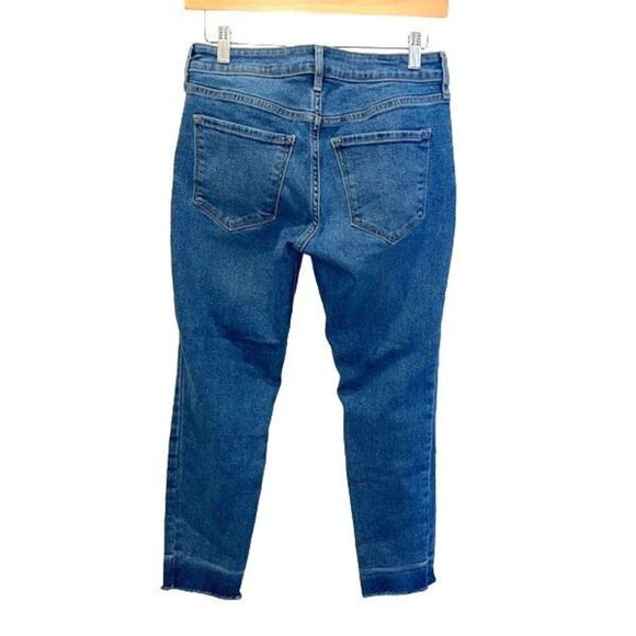 Old Navy Mid-Rise Rockstar Super-Skinny Cut-Off Ankle Jeans Size 6 Petite - Picture 7 of 13